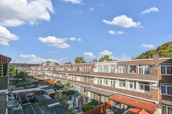 Medium property photo - Damasstraat 213, 2522 TP Den Haag